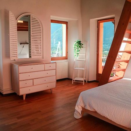 Wisteria House - Holiday Apartment Cadenazzo Exterior foto