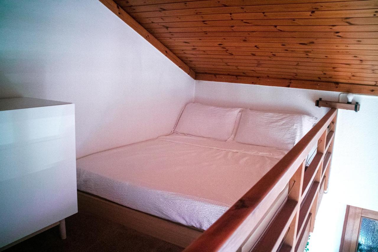 Wisteria House - Holiday Apartment Cadenazzo Exterior foto